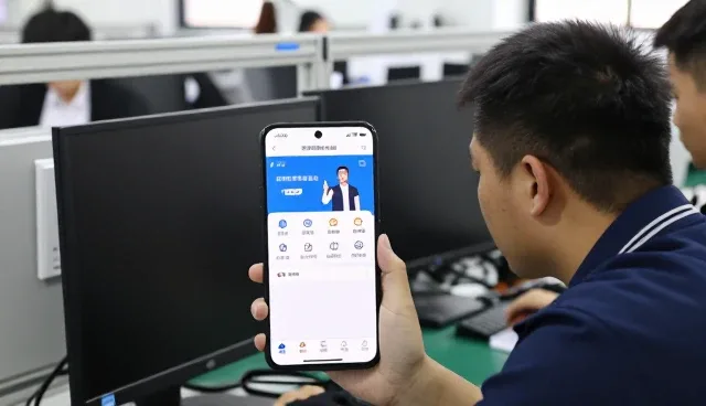 海南洛峡网络科技如何利用域名与服务器提升价值